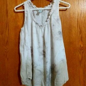 Motherhood Maternity top Size Medium gray tie-dye color